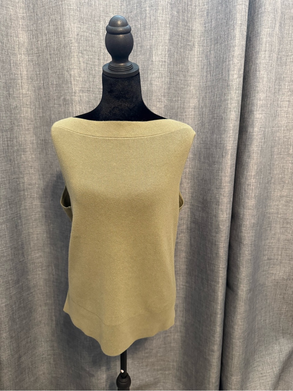Banana Republic Olive Green Sleeveless Knit Crewneck Tank